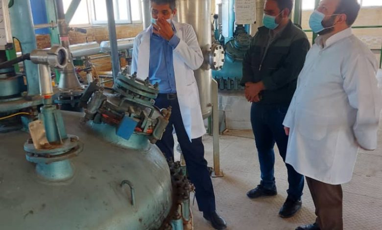 بازدید دبیر سندیکای تولید کنندگان مواد اولیه دارویی از داروسازی طاها