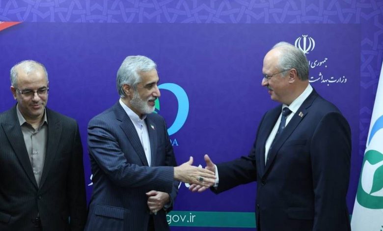 تمرکز بر توسعه همکاری‌های دارویی در دیدار سفیر بلاروس با رئیس سازمان غذا و دارو ایران